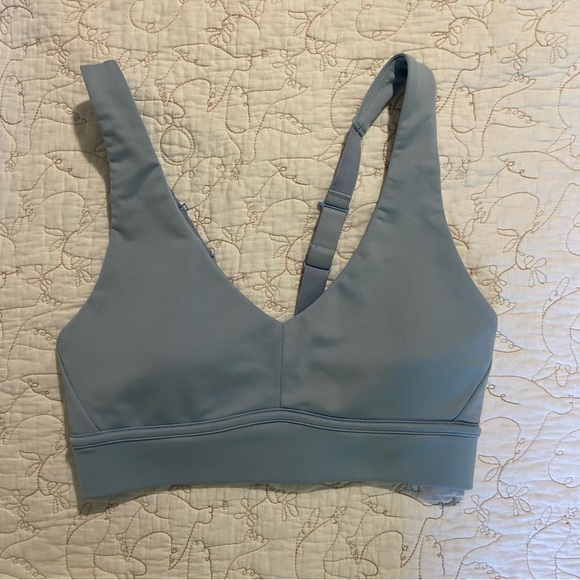 Fabletics All Day Every Day Low Impact Bra Bundle | Blue and Cream | Small - Picture 4 of 6